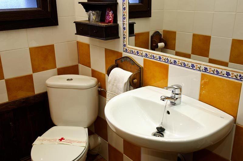Hostal Vidaller Bielsa Oda fotoğraf